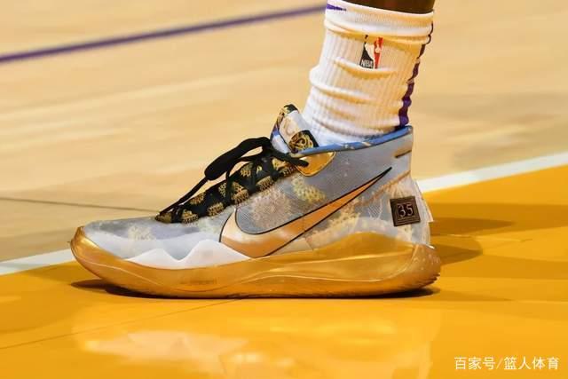 拜仁提前四轮卫冕德甲 向“六冠王”迈进